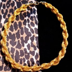 Goldtone weaved necklace - New Listing